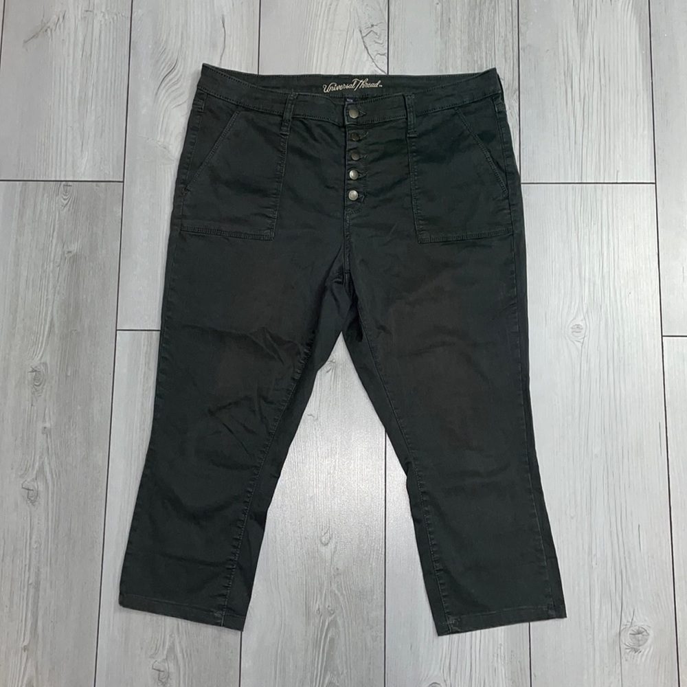 Universal Thread 16/33R olive army green high rise skinny capri jeans